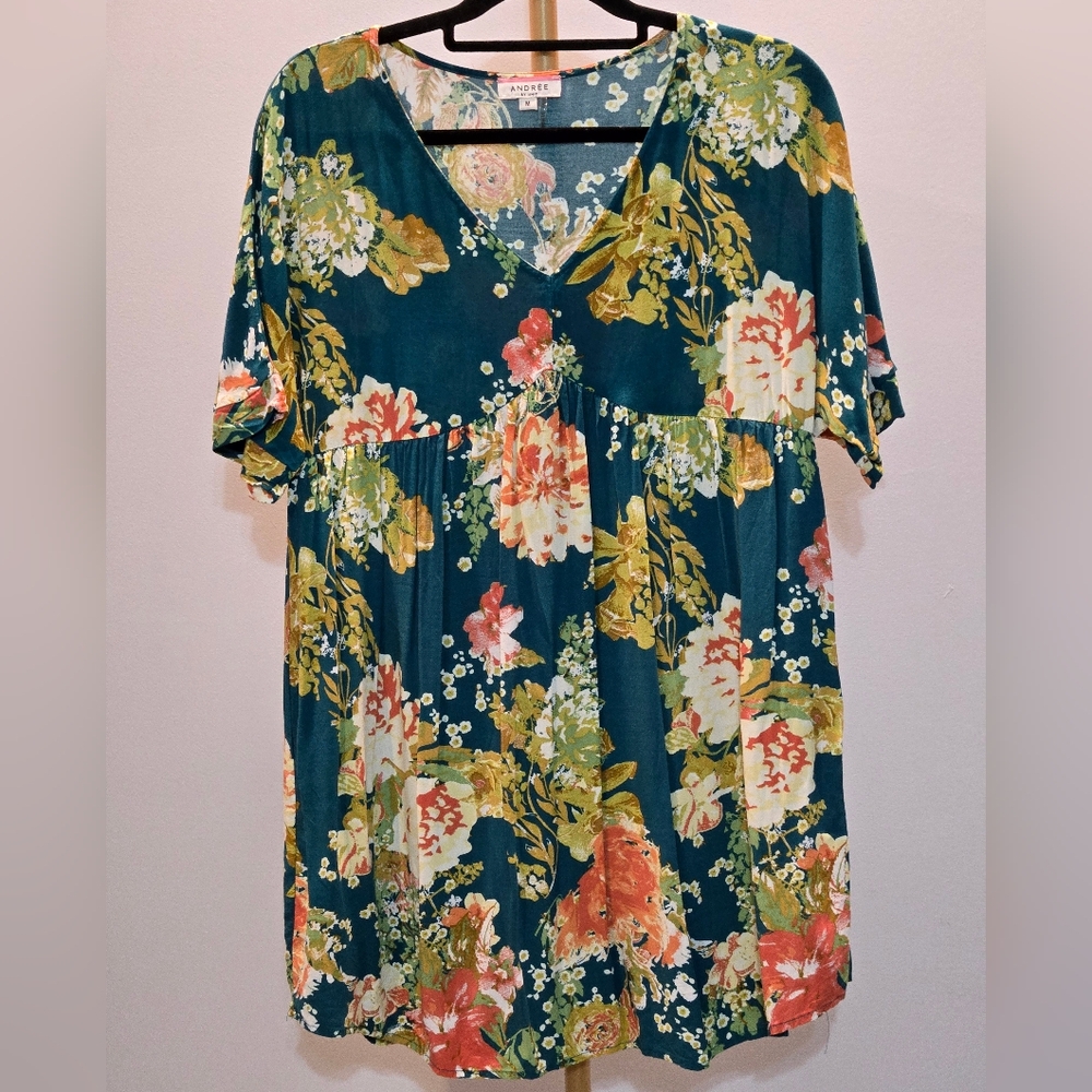 ANDREE BY UNIT Pleated Blouse
